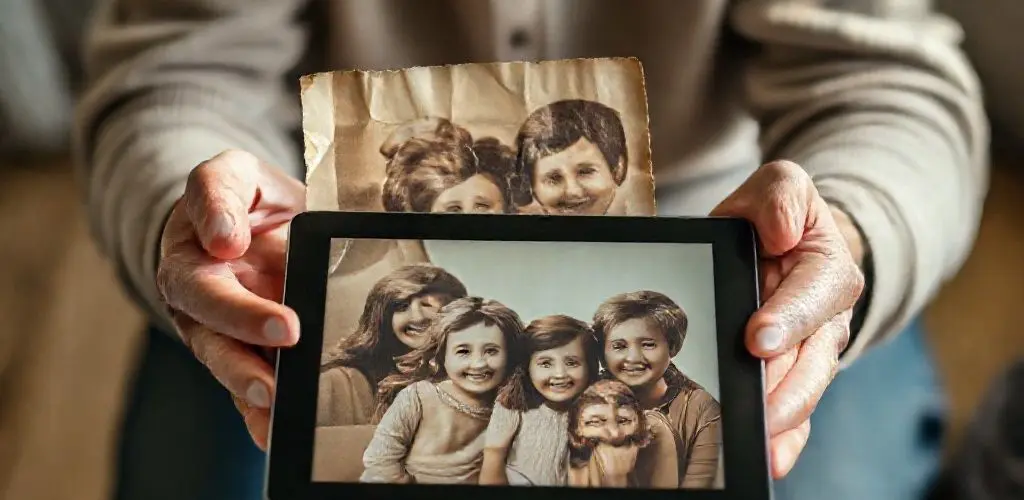 How To Easily Restore Damaged Family Photos With Photoshop’s New AI